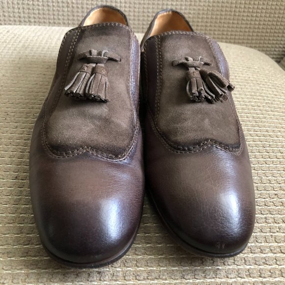 Gucci Men\'s Brown Tassel Loafers .